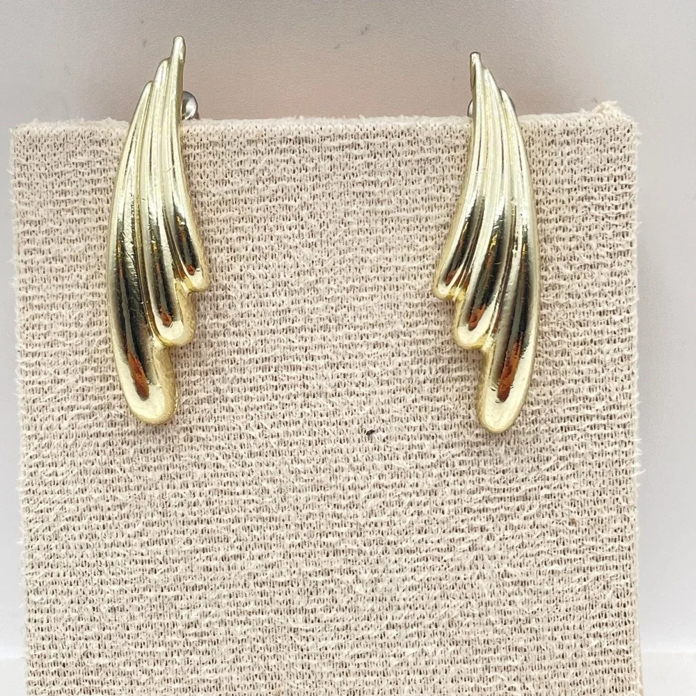 Vintage VTG Gold Tone Dangle Earrings Shiny Abstract Wing‎ Mid-Century Modern